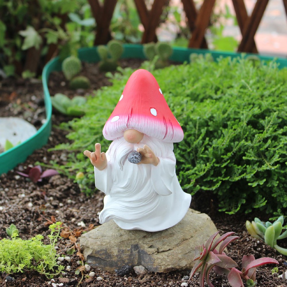 Mushroom Smoking Gnomes Funny  - Home Bargains recension och pris