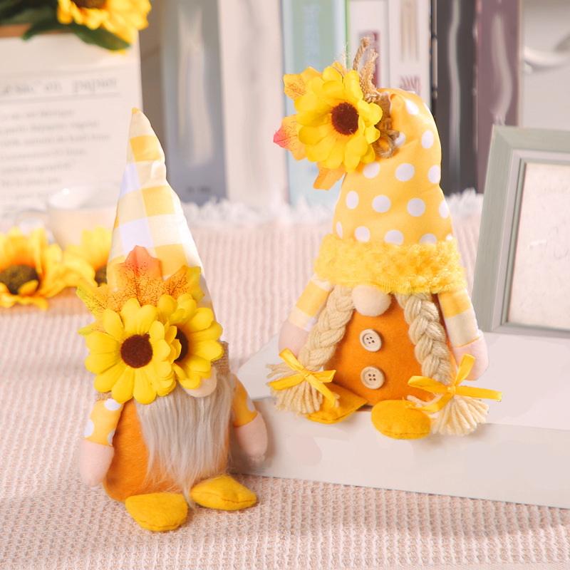 New Sunflower Farmhouse Gnome  - Home Bargains recension och pris